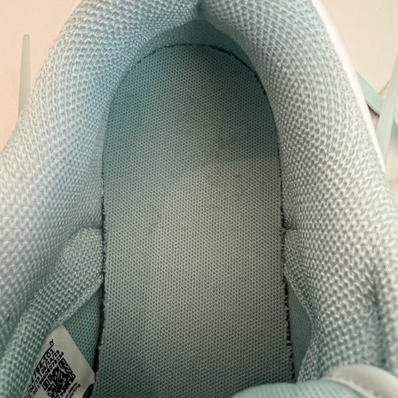 Women’s Nike Dunk Lows in Teal - Picture 11 of 11